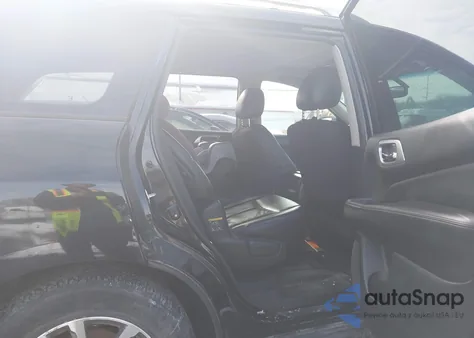 2015 Nissan Pathfinder Sl z USA, uszkodzony, nr VIN 5N1AR2MM5FC629775